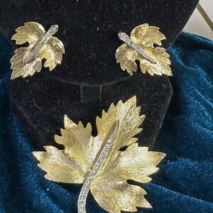 Park Lane Gold and Silver Leaf Brooch Set
